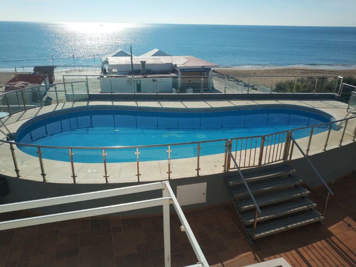 Islantilla-Apartamento Con Piscina Y Garaje En Primera Linea De Playa Isola Cristina Esterno foto